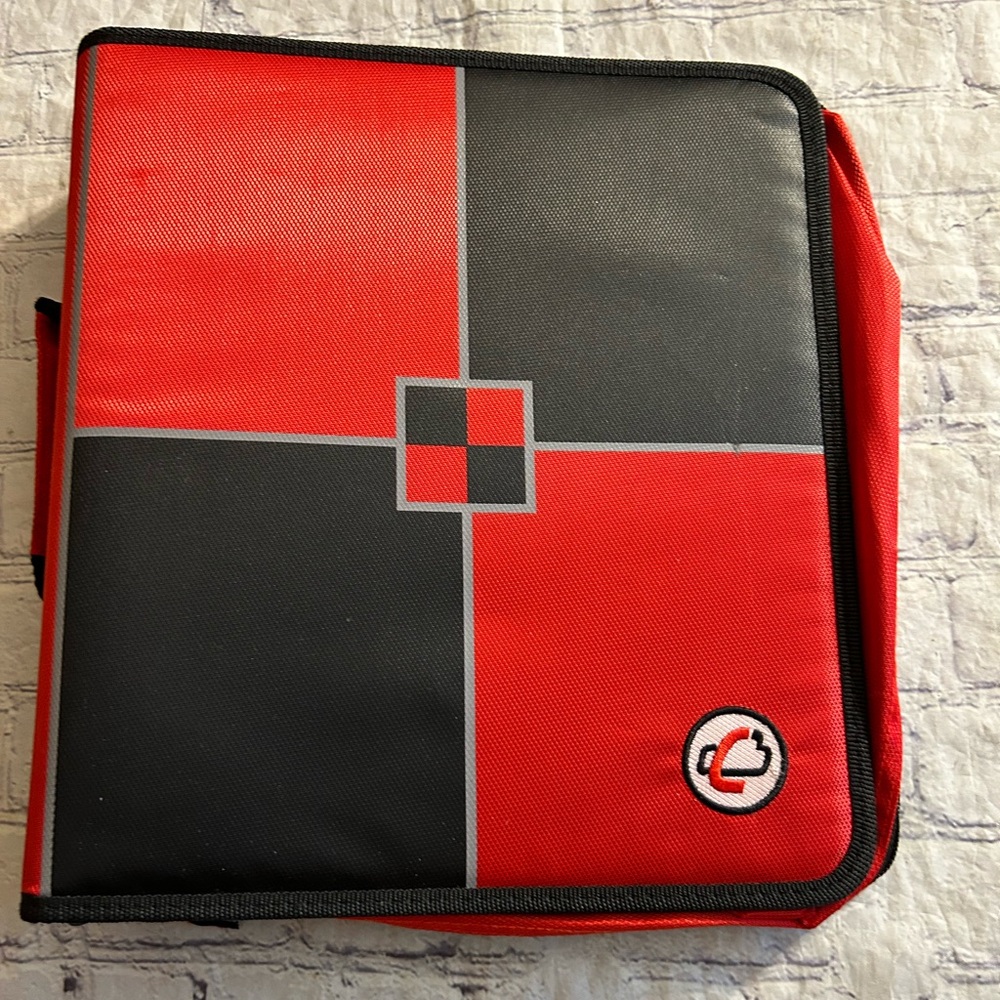 CASE-IT (3) RING BINDER BLACK/RED/GREY ONE POCKET INSIDE ZIP AROUND
